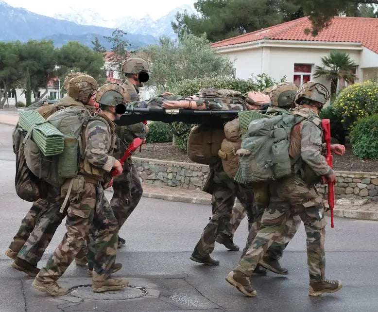 Blacklite® Carbon Fiber Litter - Blacklite Composites